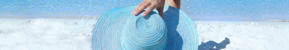 fashion-model-beach-hat